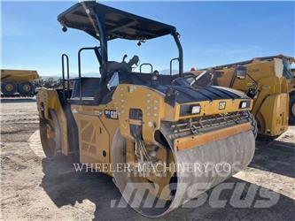 CAT CB15 VV タンデムローラ