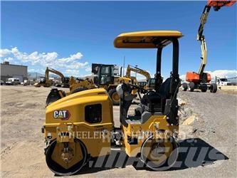 CAT CB2.5 タンデムローラ