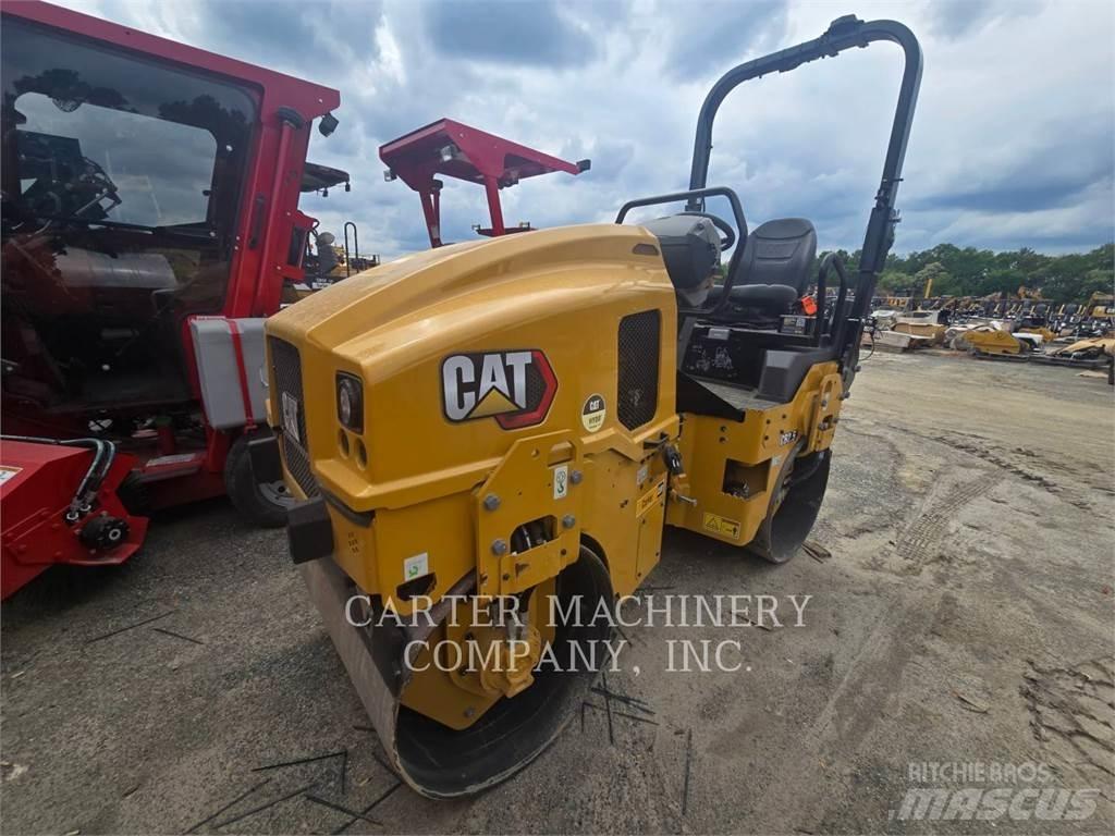 CAT CB2.5 ソイルコンパクター