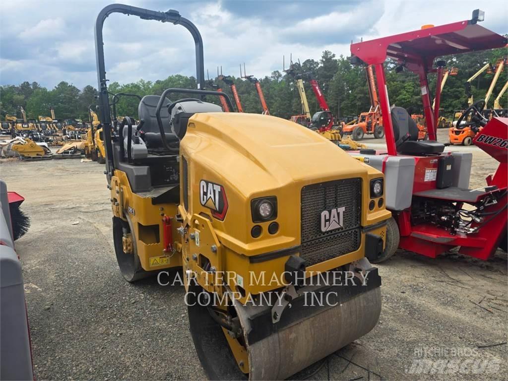 CAT CB2.5 ソイルコンパクター