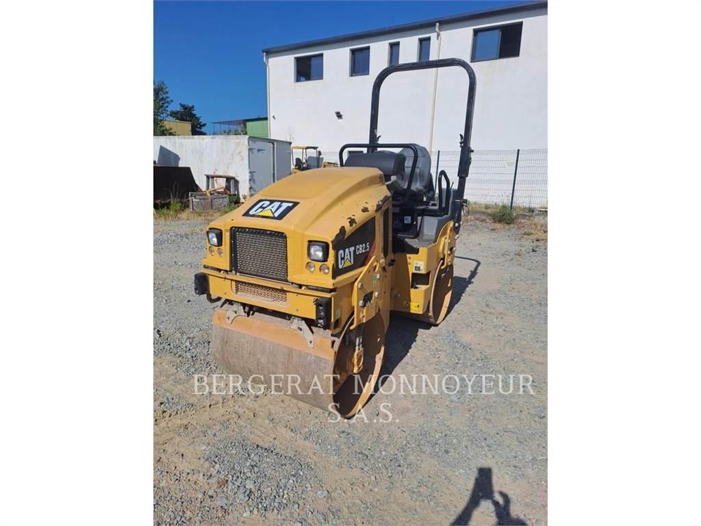 CAT CB2.5 ソイルコンパクター