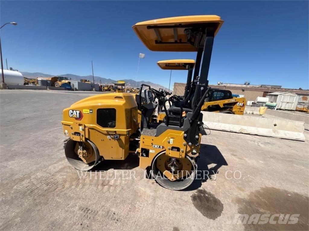 CAT CB2.5 タンデムローラ