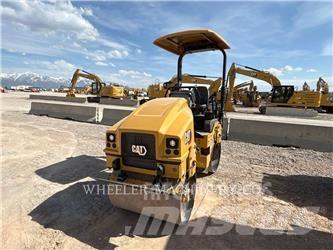 CAT CB2.5 GC タンデムローラ