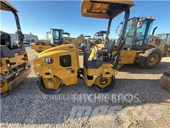 CAT CB2.5 GC タンデムローラ