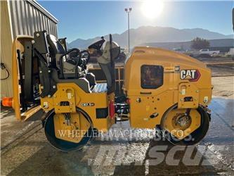 CAT CB2.5 GC タンデムローラ