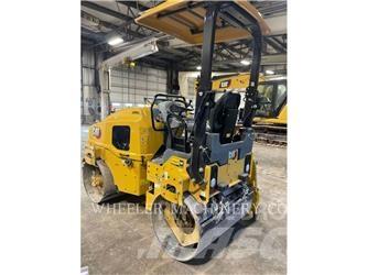 CAT CB2.7 タンデムローラ