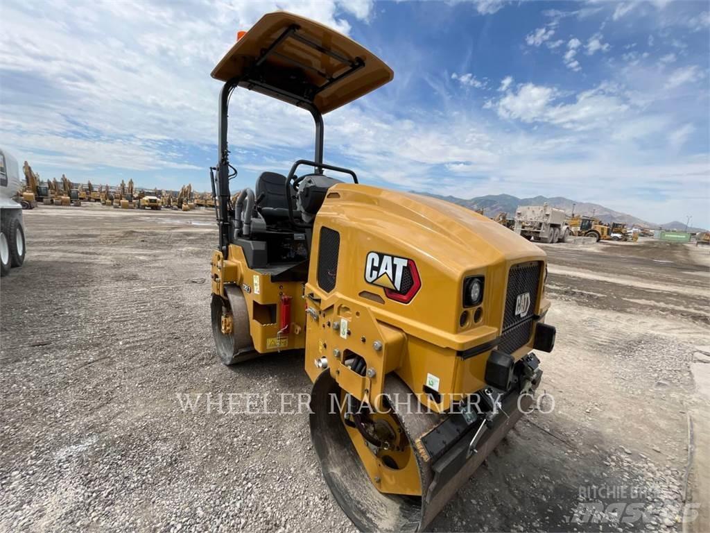 CAT CB2.7 タンデムローラ