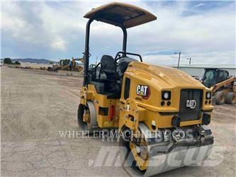 CAT CB2.7 タンデムローラ