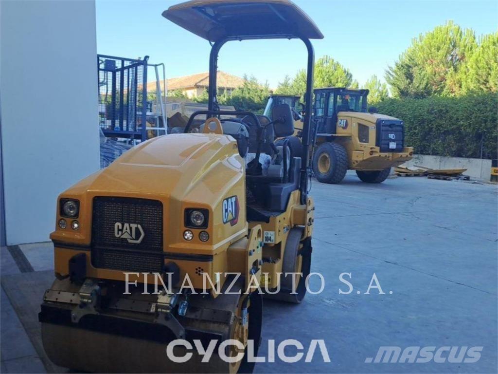 CAT CB2.7 タンデムローラ