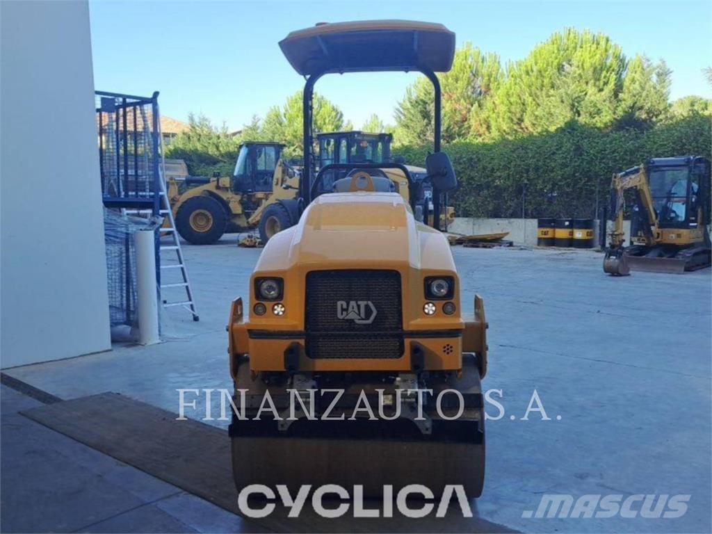 CAT CB2.7 タンデムローラ