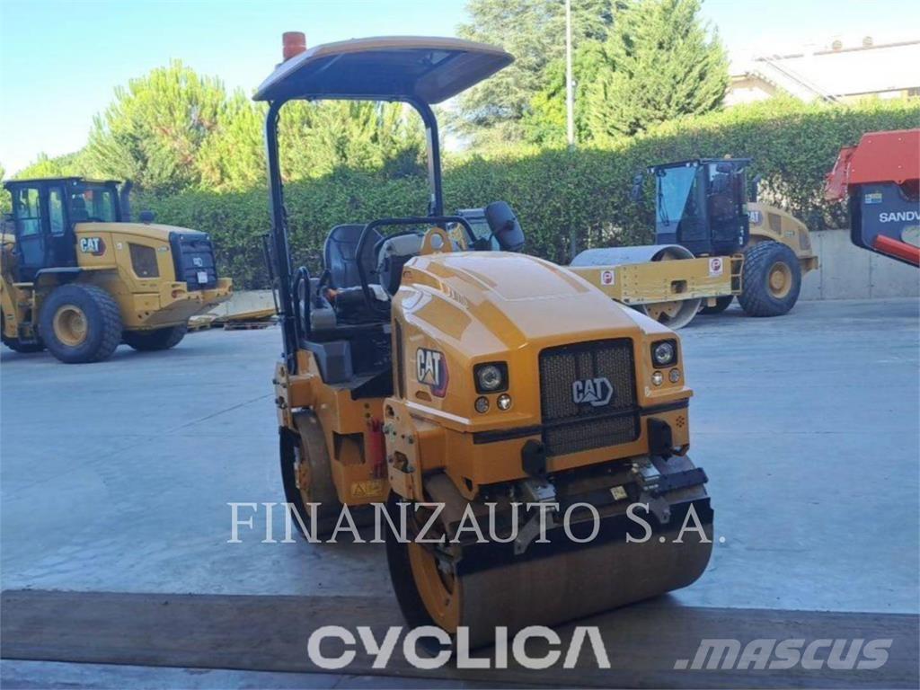 CAT CB2.7 タンデムローラ