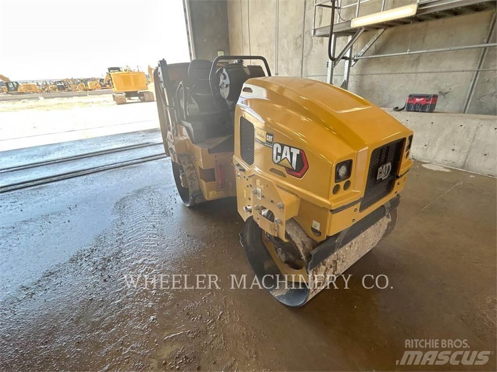 CAT CB2.7 GC タンデムローラ