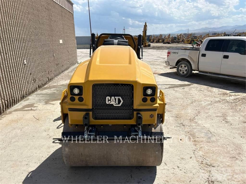 CAT CB2.7 GC タンデムローラ