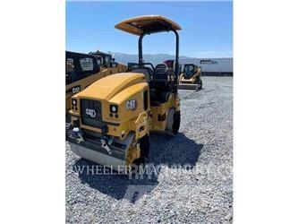 CAT CB2.7 GC タンデムローラ