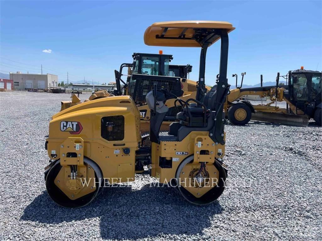 CAT CB2.7 GC タンデムローラ