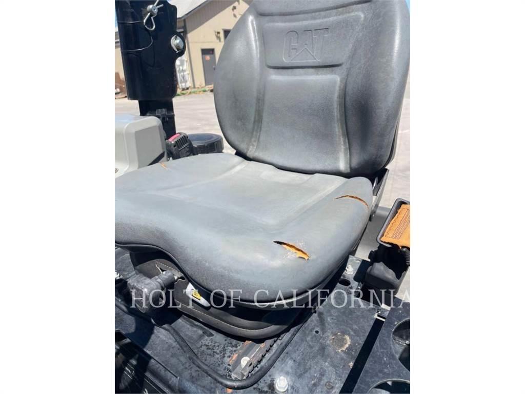 CAT CB2.7 GC ソイルコンパクター