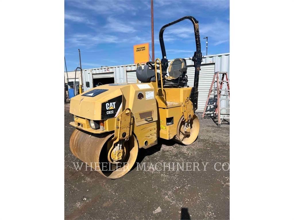 CAT CB22 タンデムローラ