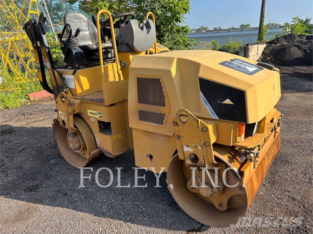 CAT CB24 タンデムローラ