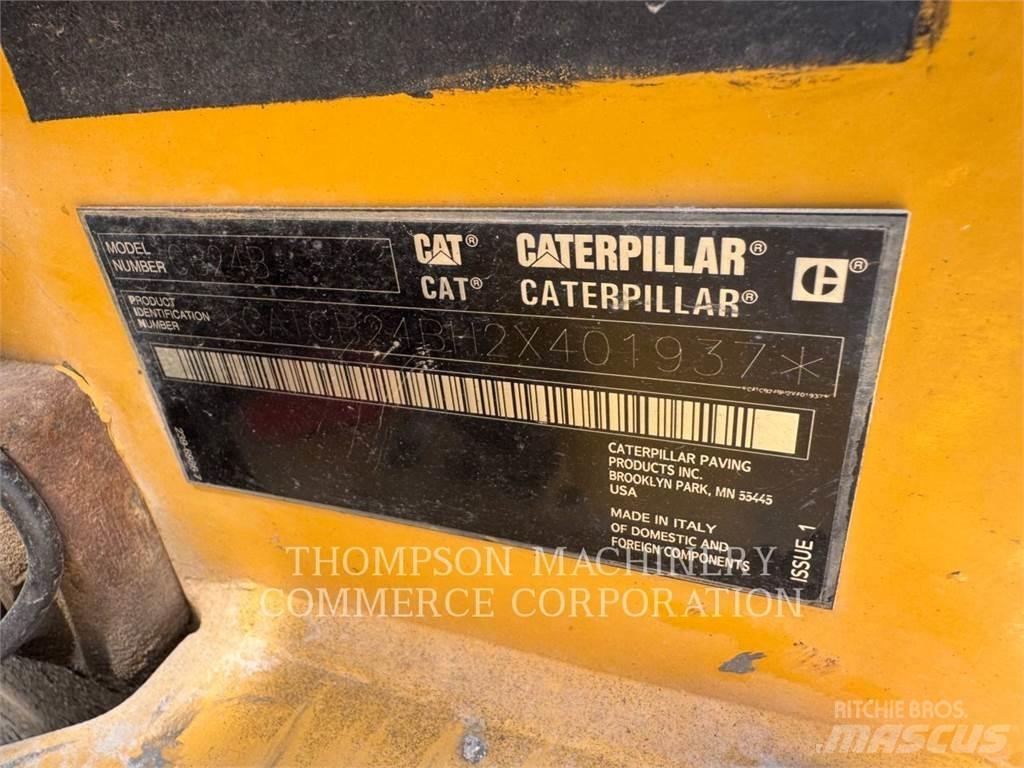 CAT CB24B タンデムローラ
