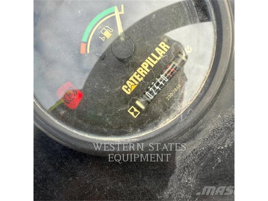 CAT CB34 タンデムローラ