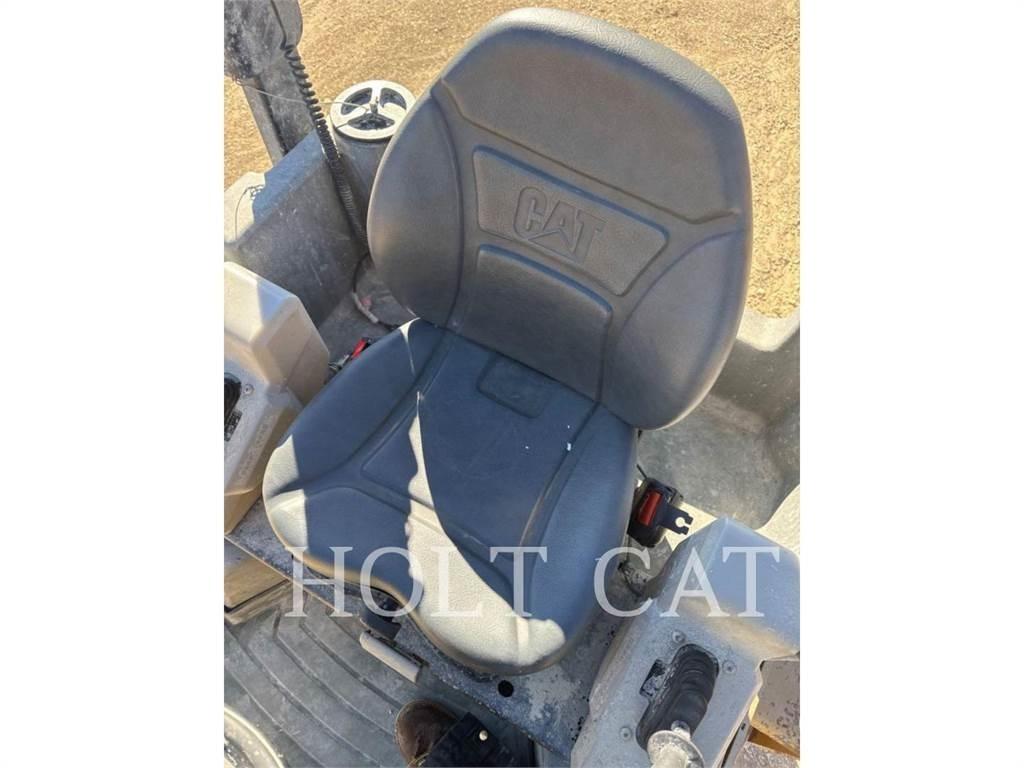CAT CB36B 振動ローラ