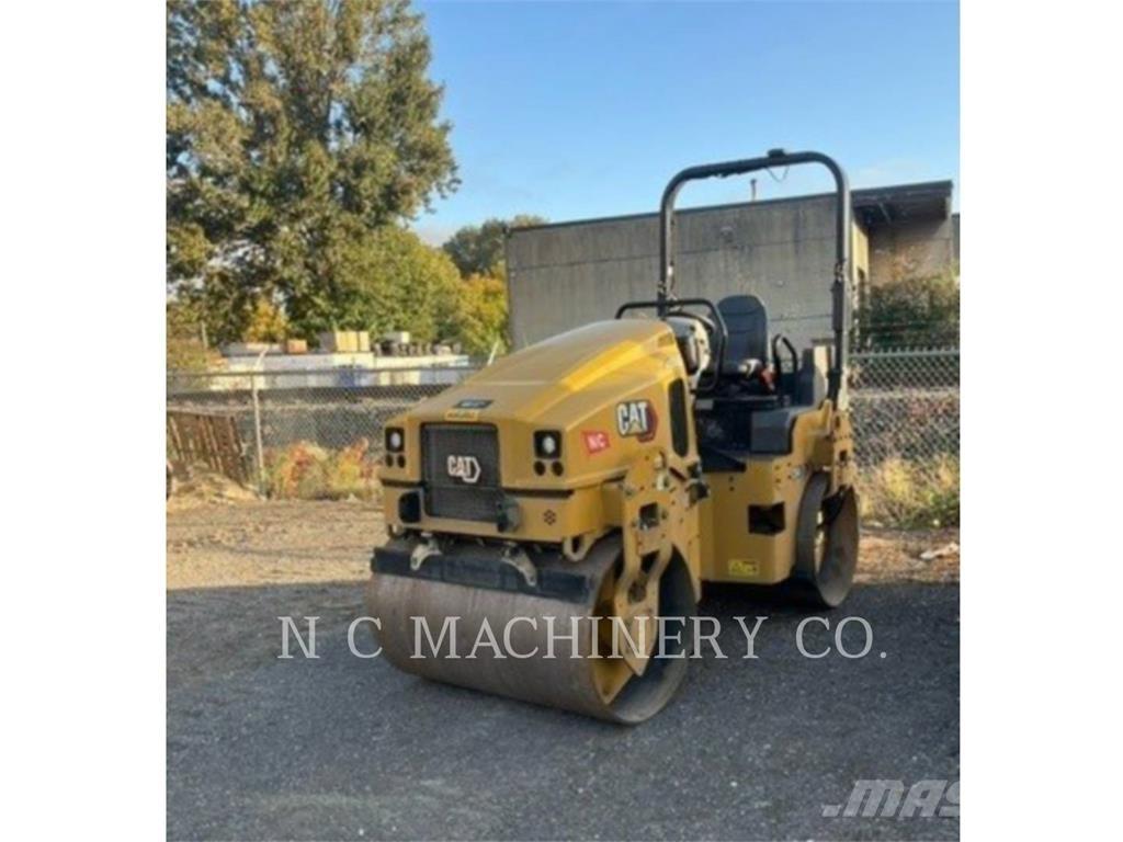 CAT CB4.0 アスファルトフィニッシャ