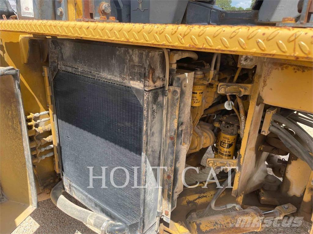 CAT CB634D タンデムローラ