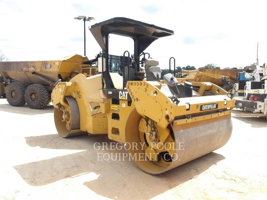 CAT CB64 タンデムローラ
