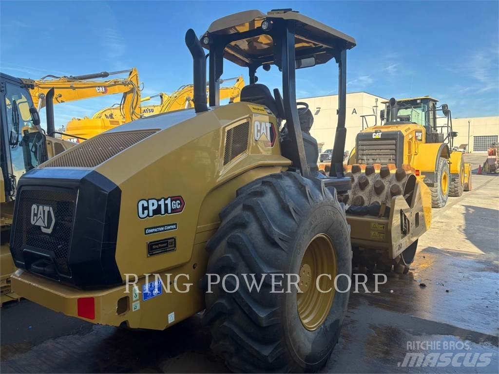 CAT CP11GC タンデムローラ