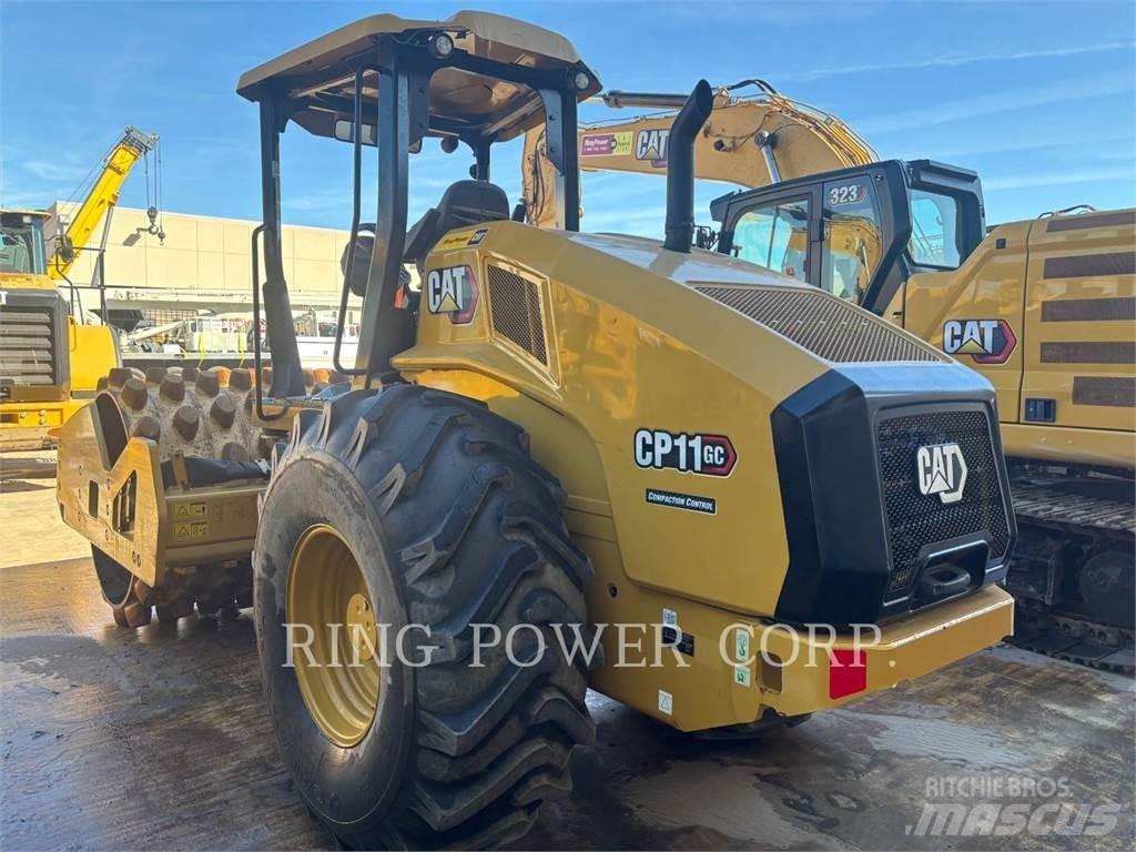 CAT CP11GC タンデムローラ