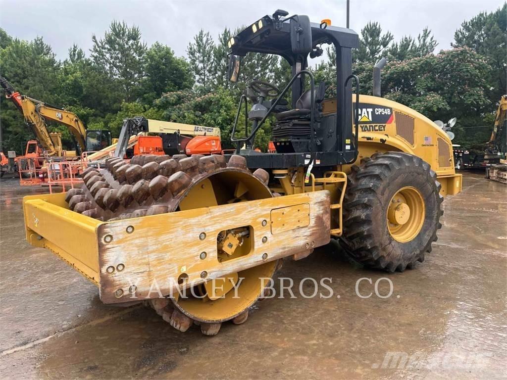 CAT CP54B ソイルコンパクター