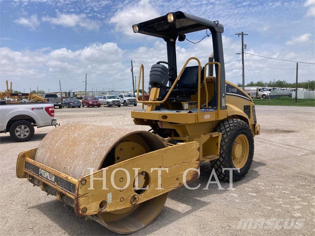 CAT CS-433E 振動ローラ