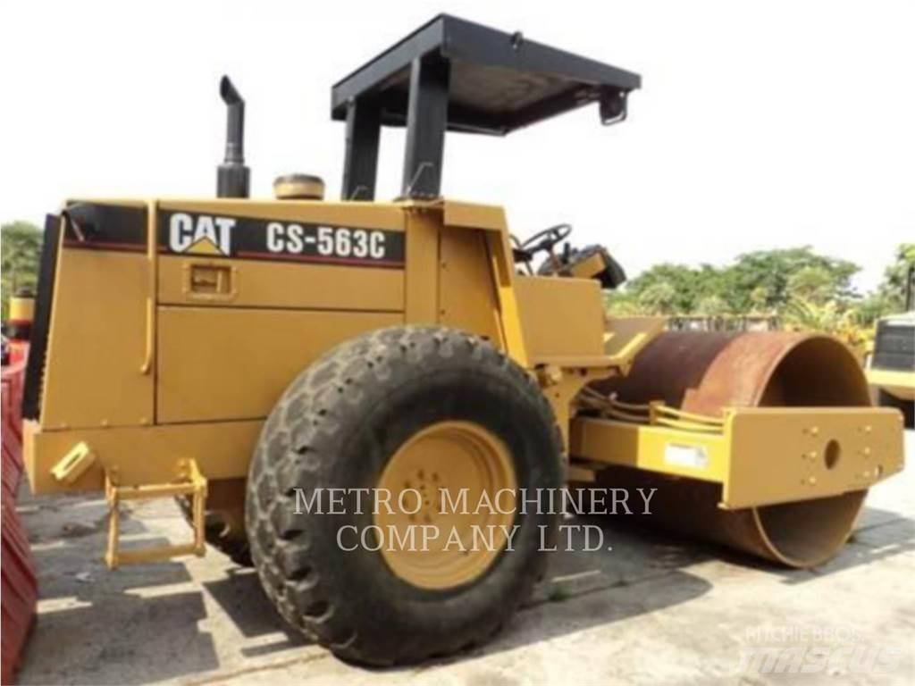 CAT CS-563CAW 振動ローラ