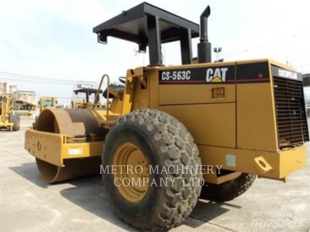 CAT CS-563CAW 振動ローラ
