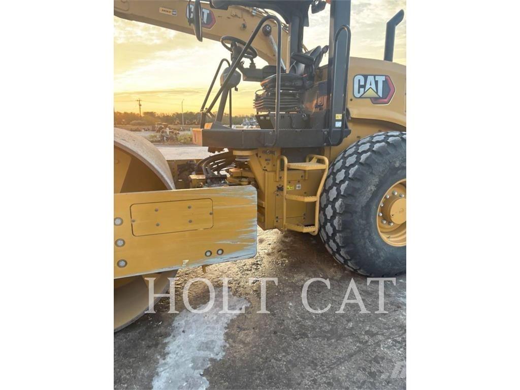 CAT CS12 振動ローラ