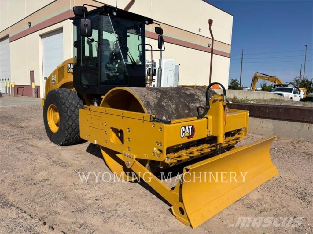 CAT CS12 アスファルトスプレヤ