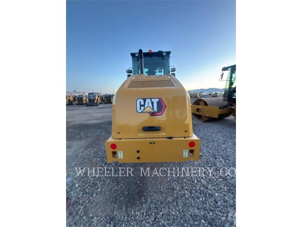 CAT CS12 振動ローラ