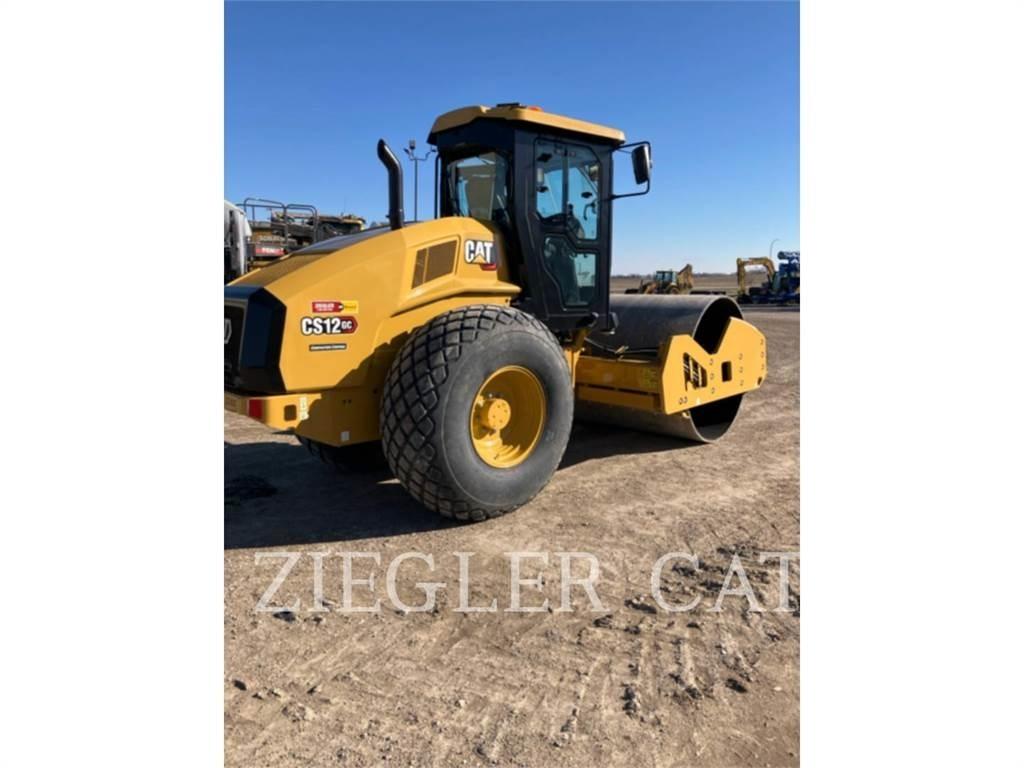 CAT CS12GC ソイルコンパクター