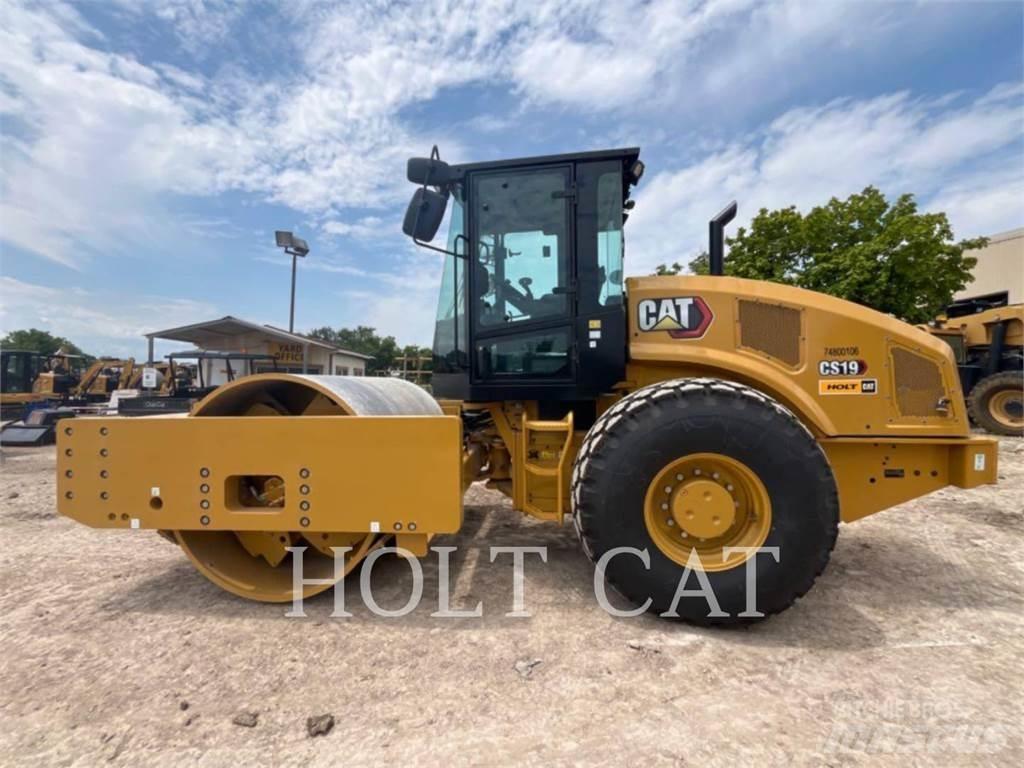 CAT CS19 振動ローラ