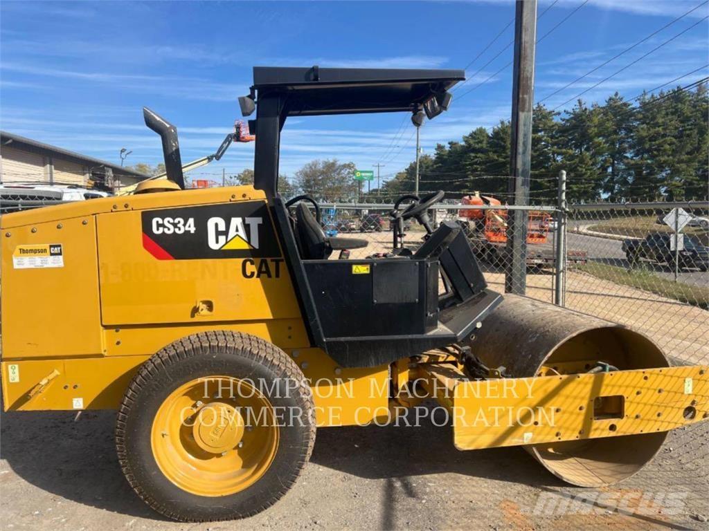 CAT CS34 振動ローラ