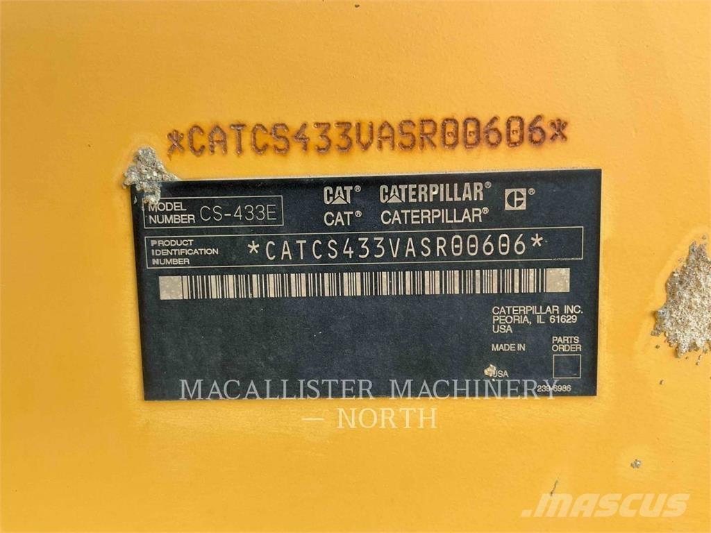 CAT CS433E 振動ローラ