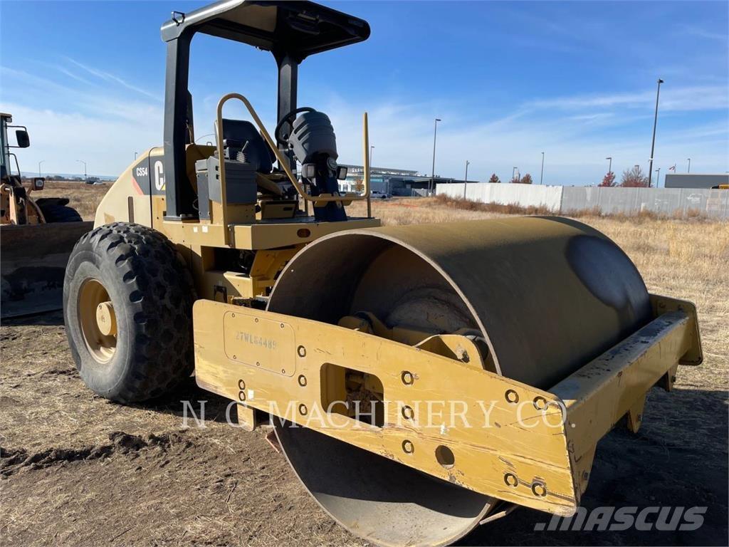 CAT CS54 アスファルトフィニッシャ