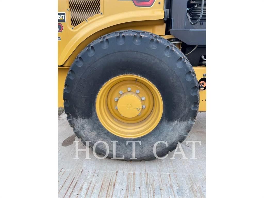 CAT CS54B 振動ローラ