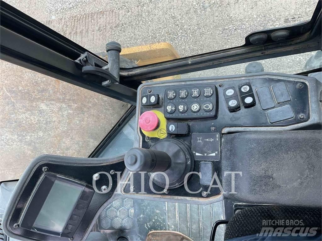 CAT CS56B コンバインドローラ