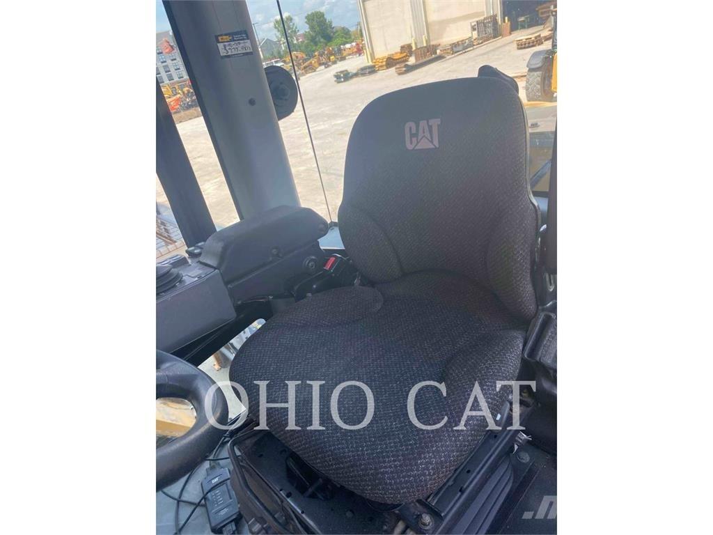 CAT CS56B コンバインドローラ