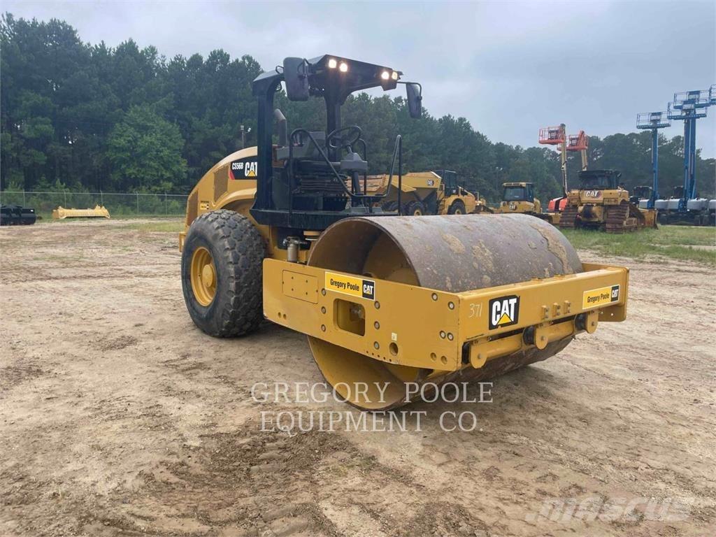 CAT CS56B 振動ローラ