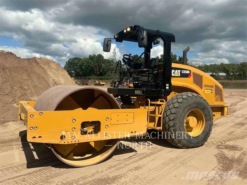 CAT CS56B 振動ローラ