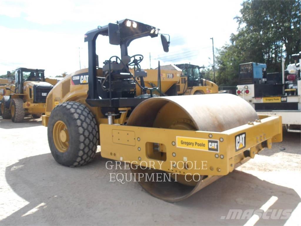 CAT CS56B 振動ローラ