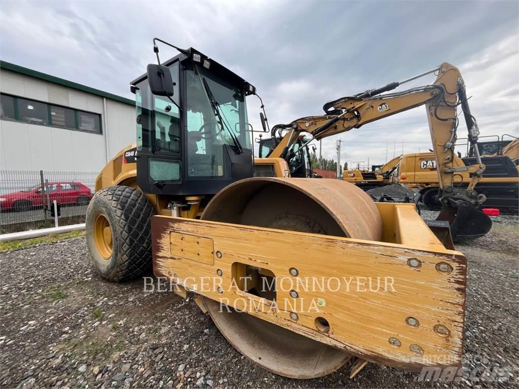 CAT CS64B 振動ローラ