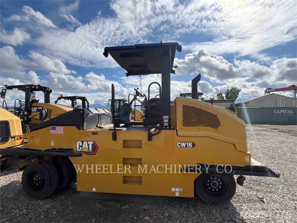 CAT CW16 タイヤローラ